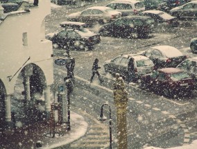 大美雪景，雪后哈尔滨南站如梦似幻的银色雪国